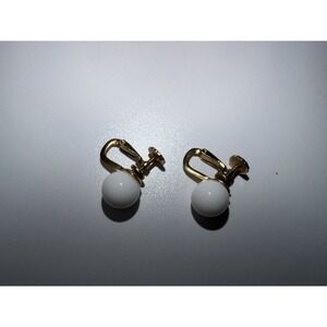 Castlecliff Vintage Gold Tone Clip On Earrings White Faux Pearls Signed